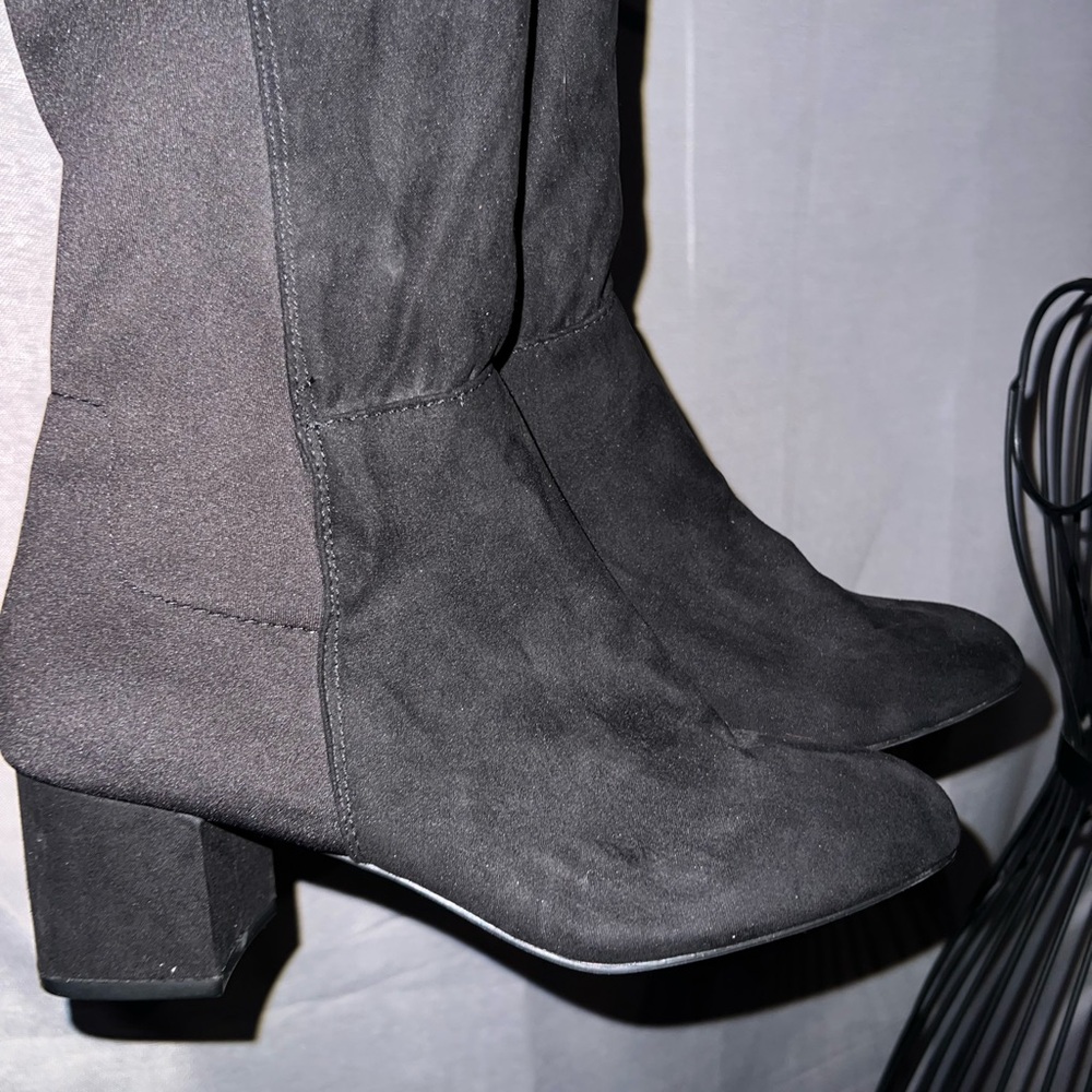 Elegant Black Women's Boots